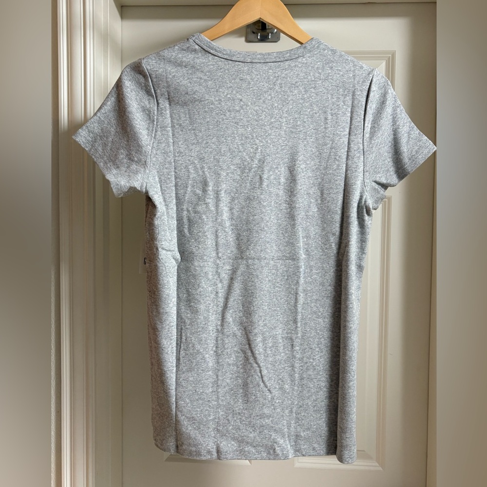 NWT GAP Modern Tee | L | V-Neck | Gray - Picture 2 of 7